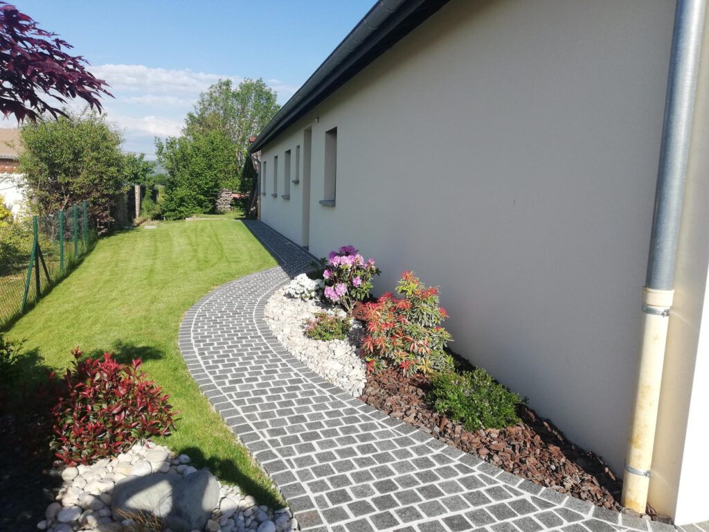 Création paysagère à Certines et Bourg-en-Bresse